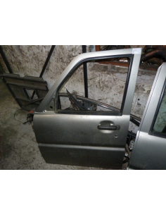 Puerta delantera izquierda Mahindra Pik Up 2009 